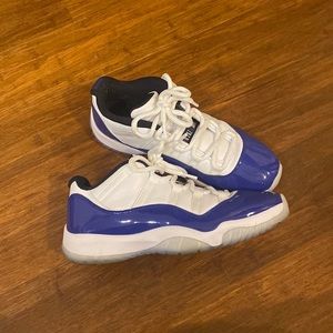 Jordan 11 Retro Low (purple) size 9.5 women